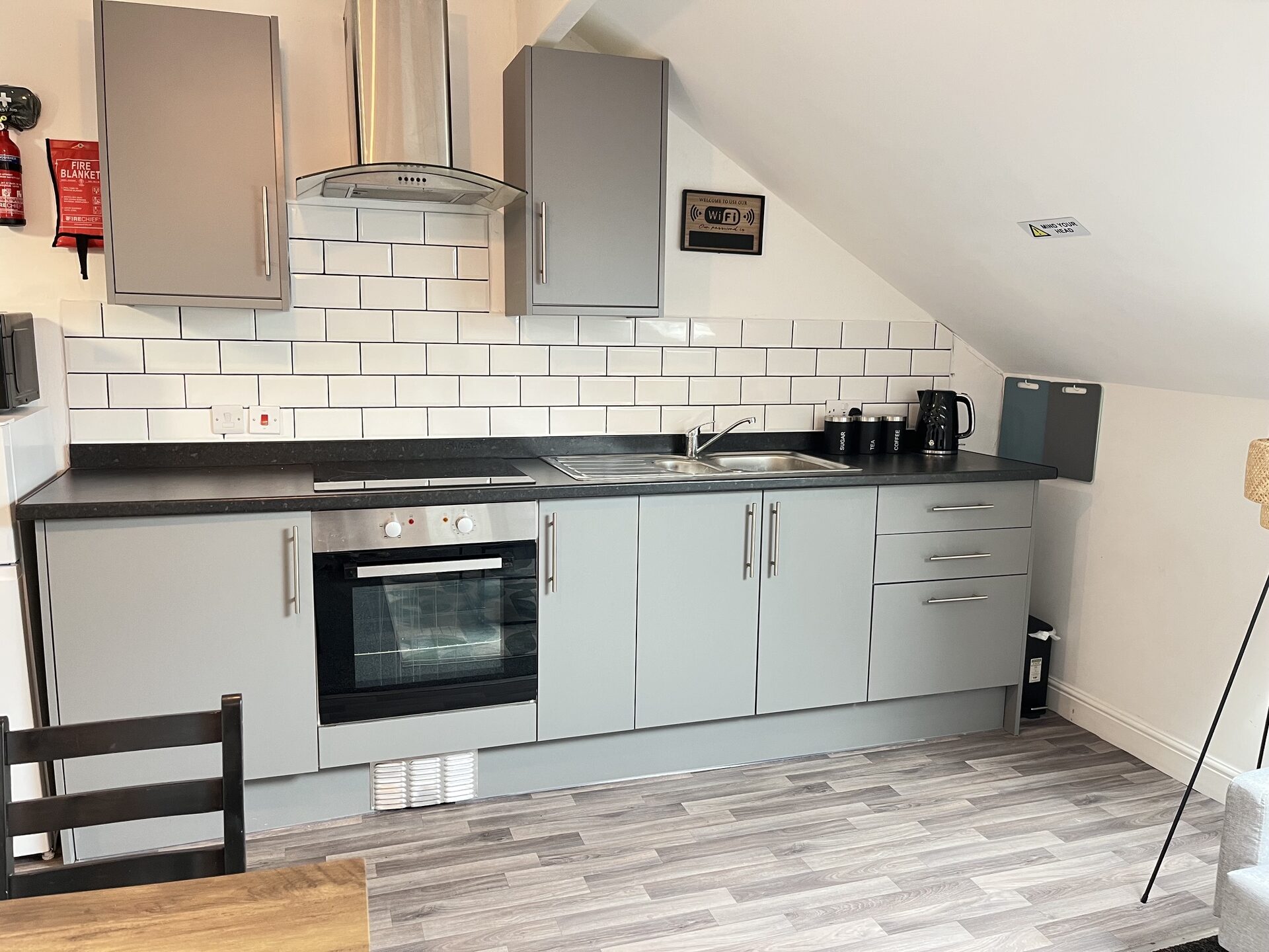 Kitchen — hob, oven and extractor at The Aberdeen House, Floor 3