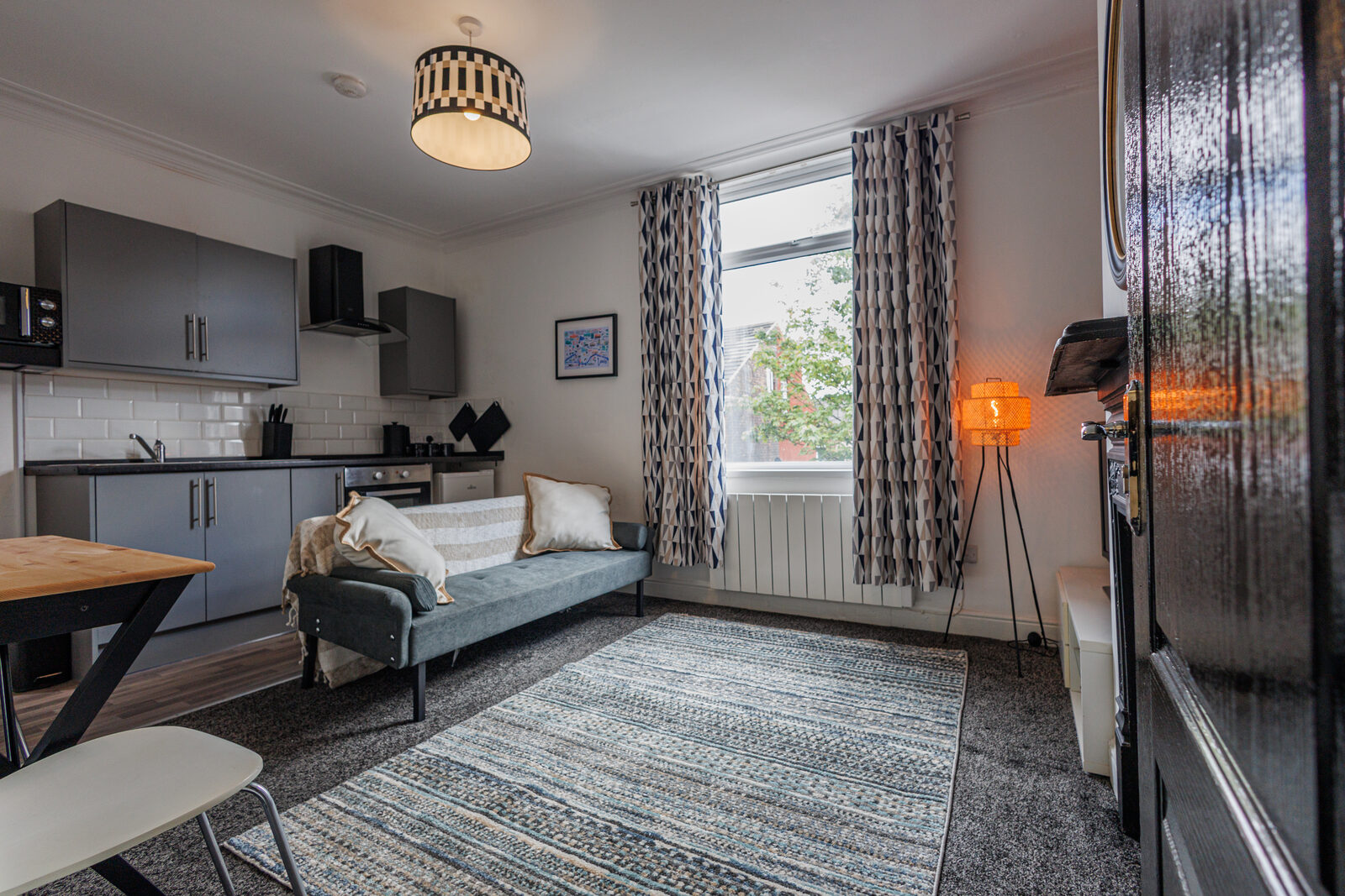 Lounge with view to the kitchen at The Aberdeen House, Floor 2